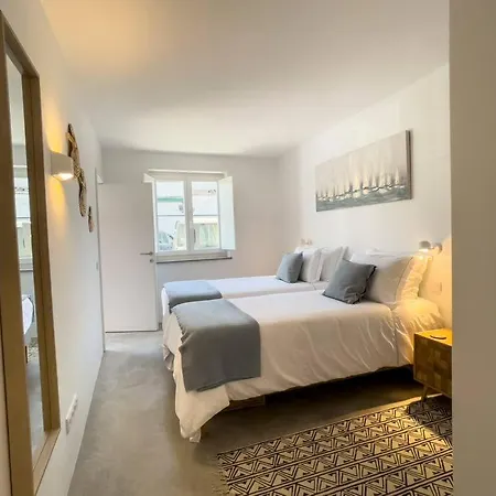 Modern Three Bedroom Dream Holiday Home